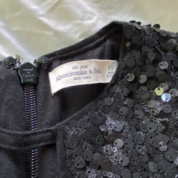 Abercrombie & Fitch Keyhole 3/4 Sleeve Black Sequin Mini Dress - Picture 4 of 4